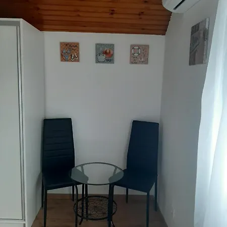 Pelso Apartmanhaz Keszthely