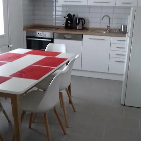 Apartment Pelso Apartmanhaz *